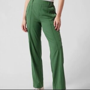 Athleta Vienna Cargo Pants‎ Vineyard Green City Athleisure Hiking Size 6 NWOT
